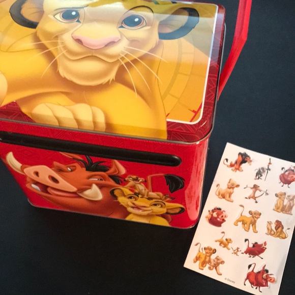 Lion King Metal Mailbox - Picture 1 of 2